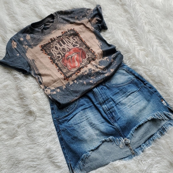 ROLLING GRAPHIC TEE - Picture 4 of 4